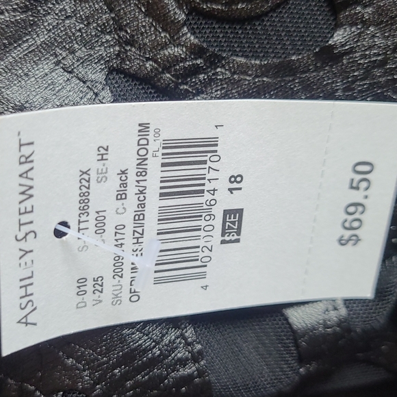 Ladies Sleeveless Dress 👗 😍 - Picture 5 of 8